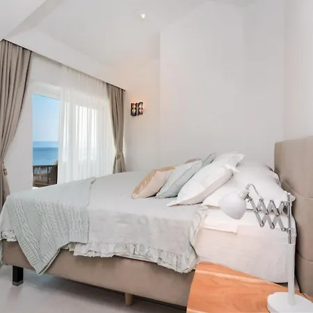 アパート Carefully Decorated Interior And Attractive Exterior *
